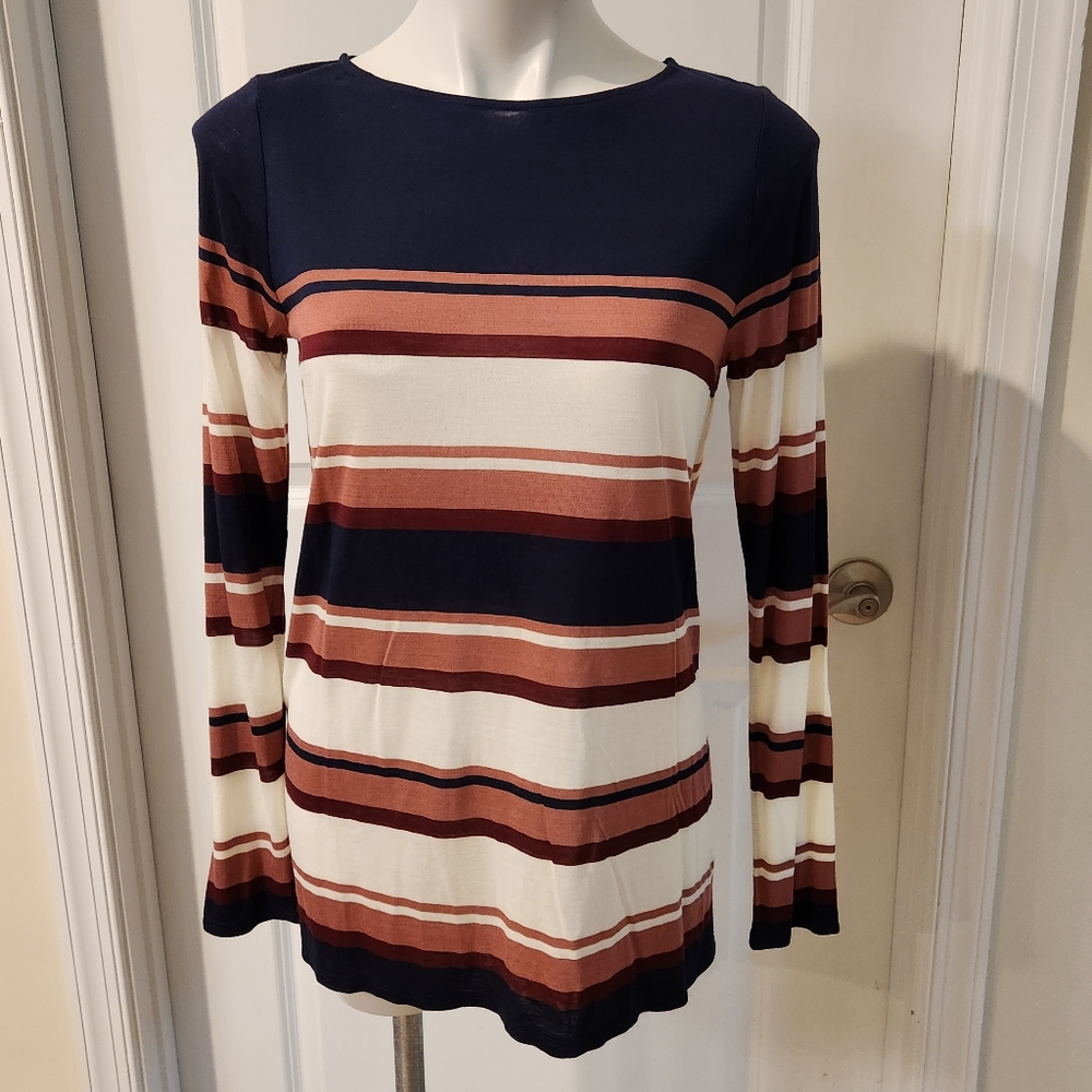 Vince new with tags small long sleeves top
